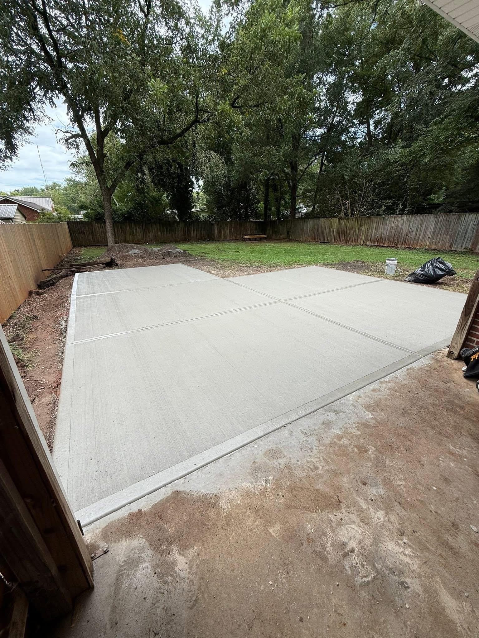 King pool decks in nc project 17